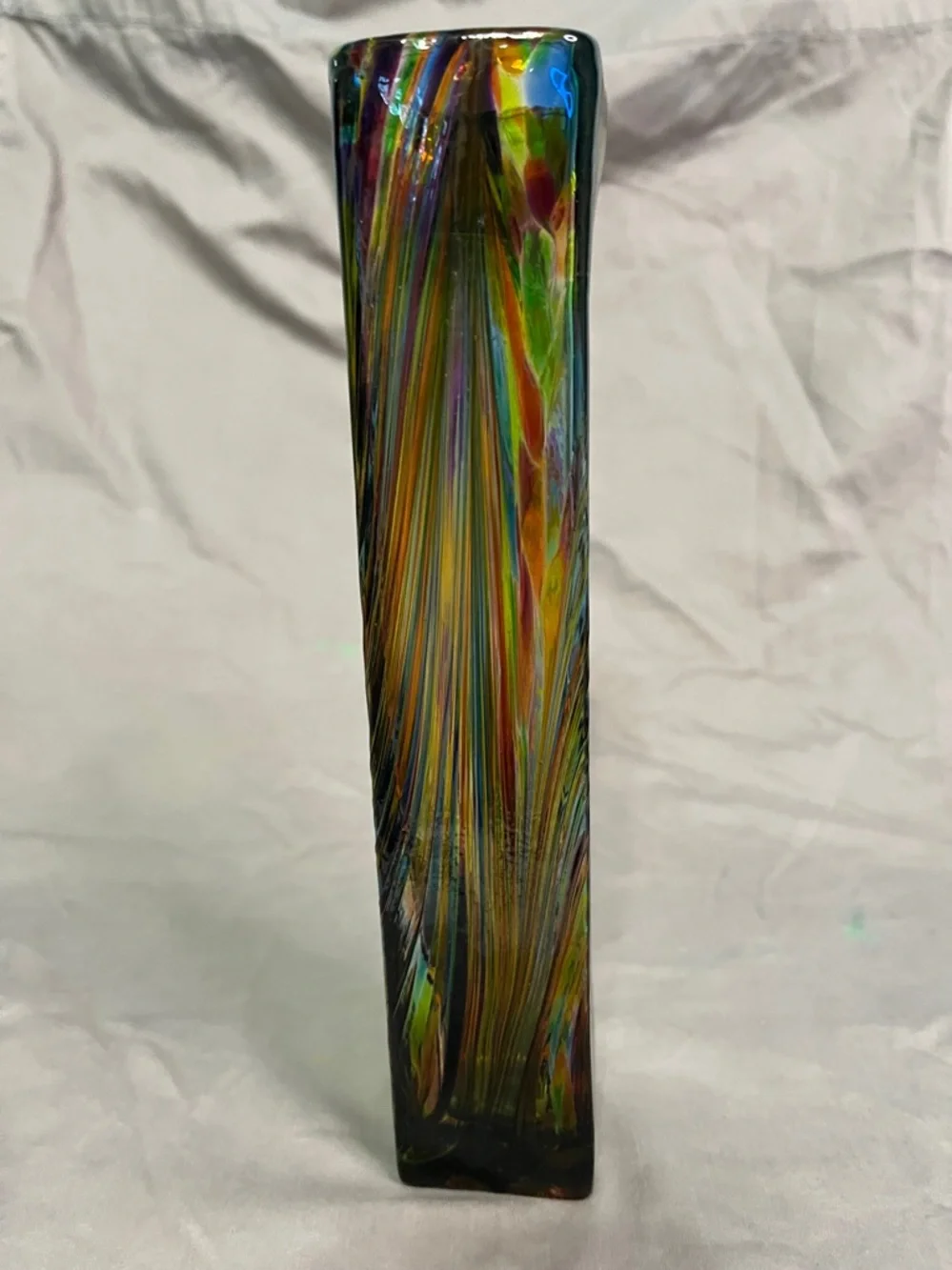 Colorful art glass vase, in the style of hand-blown "peacock" glass. - Picture 6 of 8